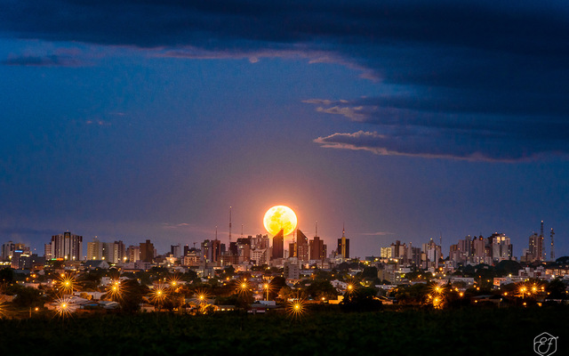 A SUPER LUA EM CASCAVEL - PR
