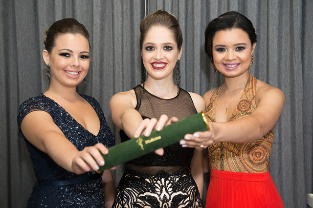 Recepções de Cristie, Julia & Makely