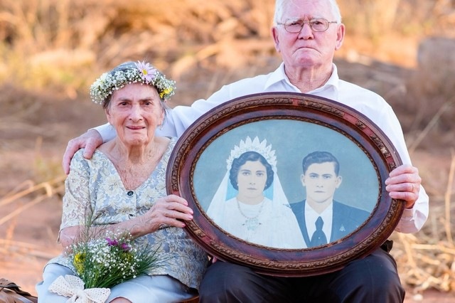 Família de BODAS DE FABULITA - 64 ANOS DE CASADOS