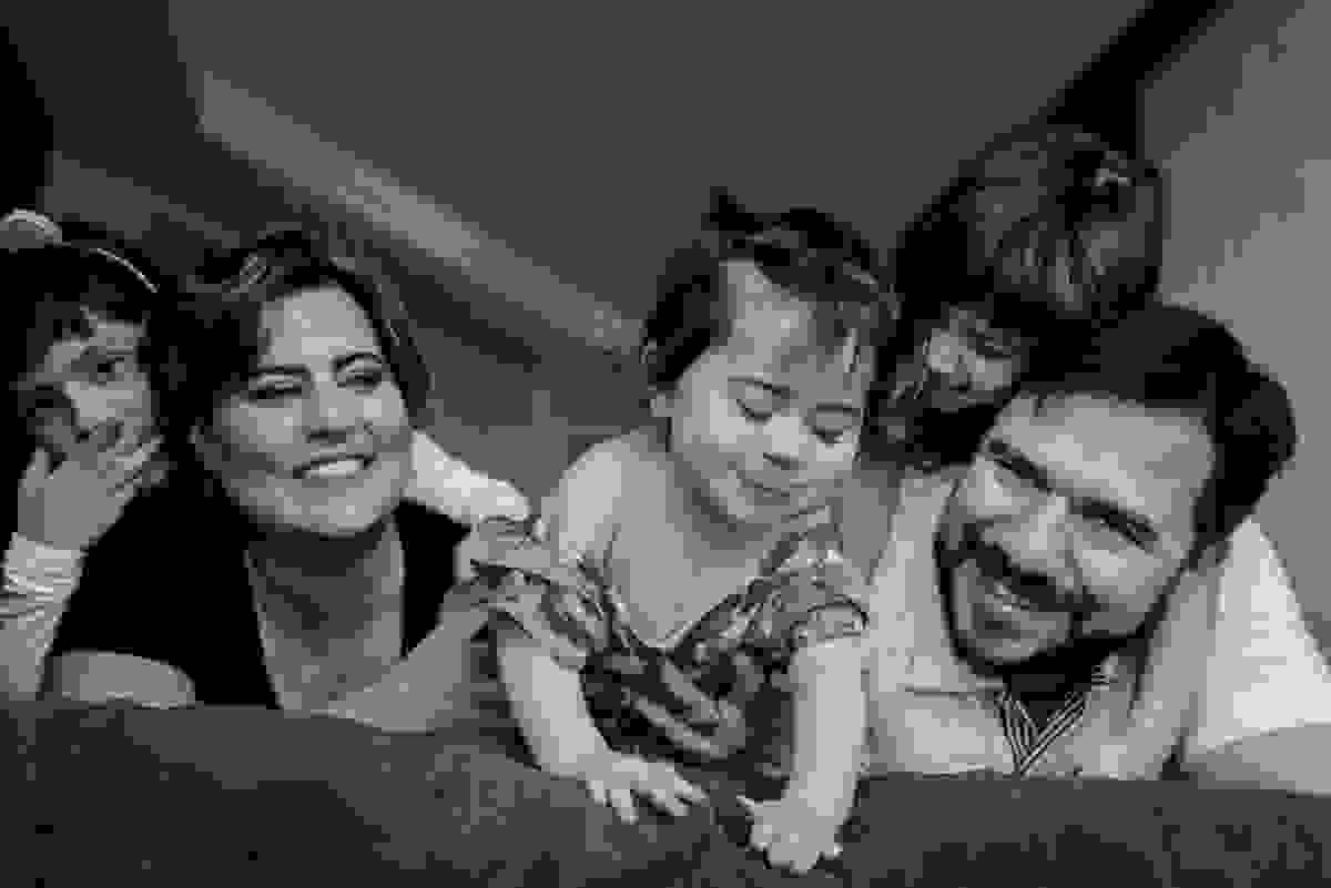 ensaio documental de familia curitiba, ensaio familia curitiba, book familia curitiba, ensaio fotografico familia, fotografia lifestyle curitiba, fotos de familia curitiba, fotografo de familia
