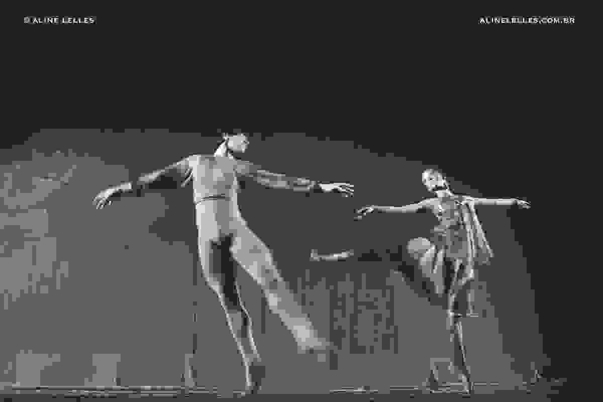 Affective Photography Aline Lelles and Rodrigo Wittitz, Family Photography, Happy People Photography, Lifestyle Photography, Dance Picture, Stage Shot, Viva Brasil, Jaime Aroxa - RJ