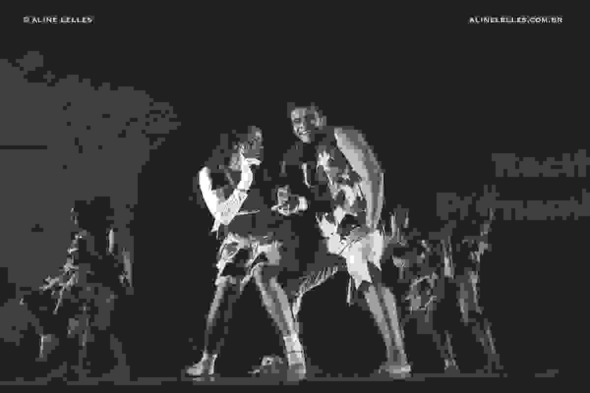 Photographie Affective Aline Lelles et Rodrigo Wittitz, Famille Photographie, Prise de vue en heureux, Photographie Style de vie, Prise de vue de la danse, scène, Viva Brésil, Jaime Aroxa - RJ