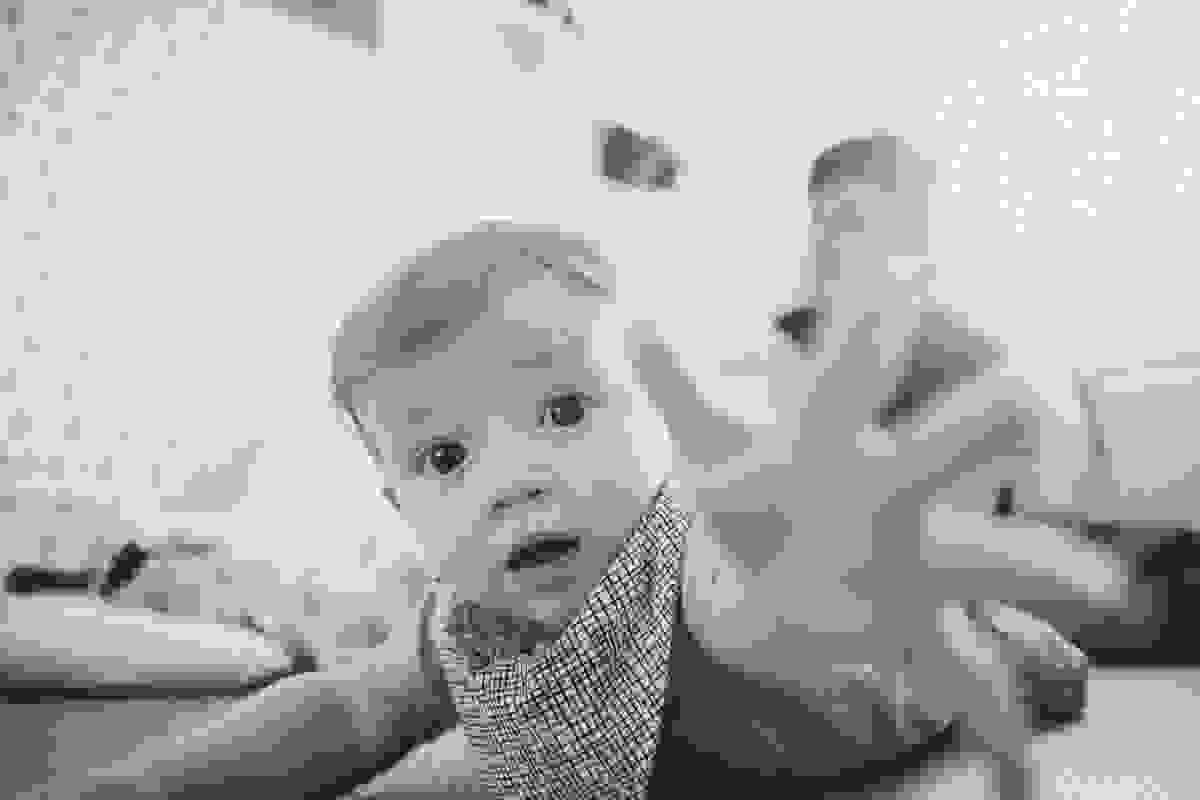 Fotografia Afetiva com Aline Lelles e Rodrigo Wittitz , Fotografia de Familia , Fotografia Lifestyle , Acompanhamento de Bebê , Gui 6 meses brincando com mamãe e papai , família já tão amada por nós