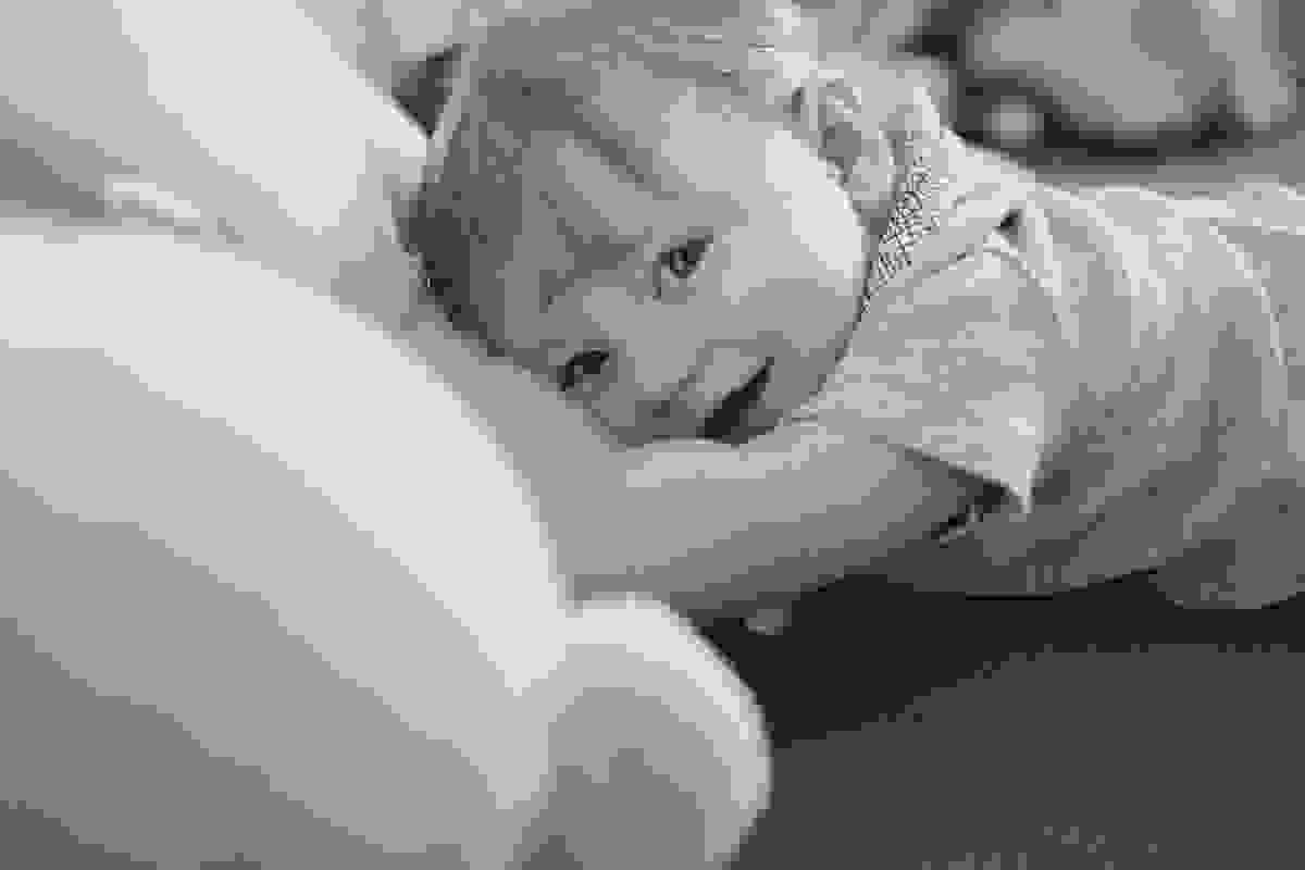 Fotografia Afetiva com Aline Lelles e Rodrigo Wittitz , Fotografia de Familia , Fotografia Lifestyle , Acompanhamento de Bebê , Gui 6 meses brincando com mamãe e papai , família já tão amada por nós