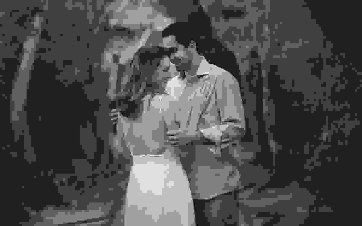 aline lelles, atelier aline lelles, atelier de fotografia, bouquet de flores, casados, casados para sempre, casais, casal, couple, e-session, ensaio de casal, ensaio romantico, fotografia de casal, fotografia de cinema, fotografia de gente feliz, fotograf