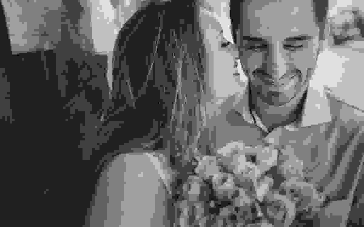 aline lelles, atelier aline lelles, atelier de fotografia, bouquet de flores, casados, casados para sempre, casais, casal, couple, e-session, ensaio de casal, ensaio romantico, fotografia de casal, fotografia de cinema, fotografia de gente feliz, fotograf