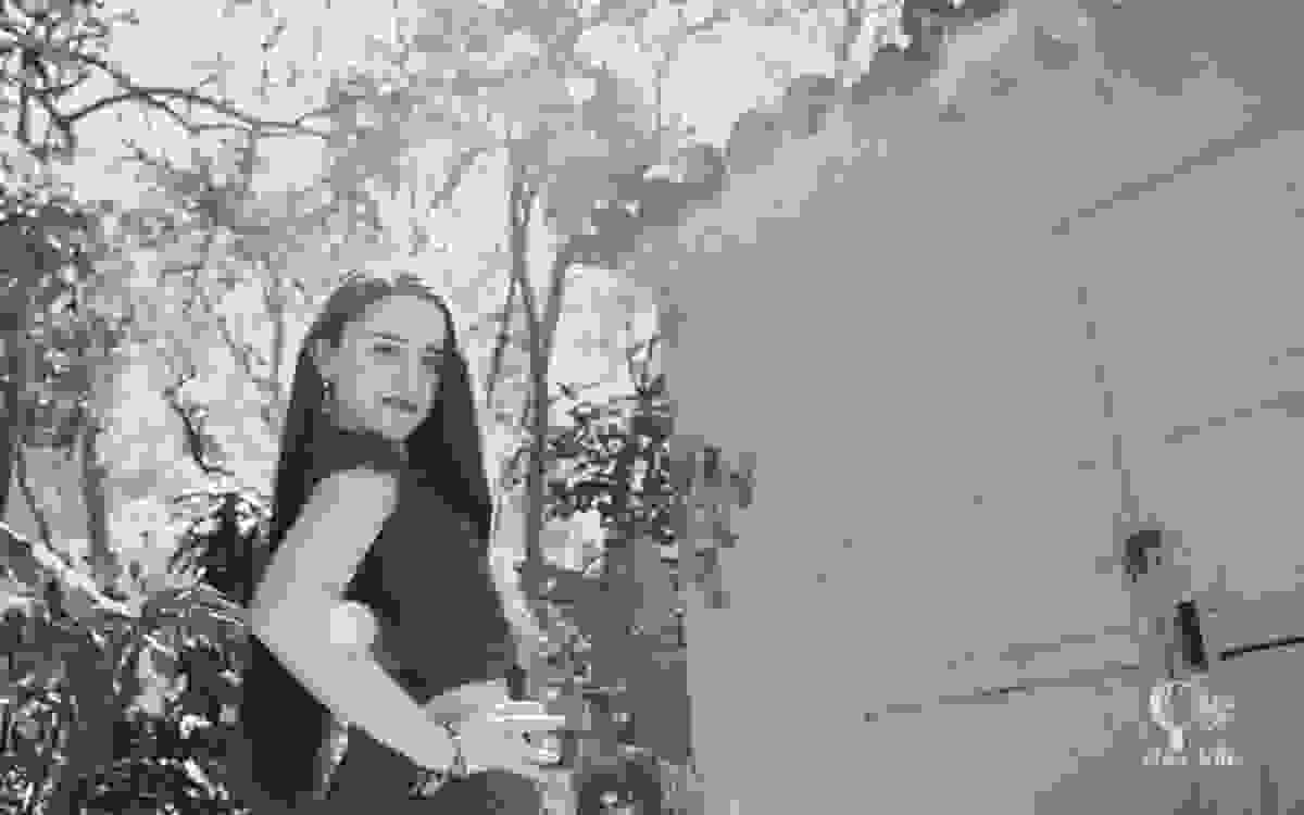 letícia pedro do detetives do prédio azul posando para a fotógrafa aline lelles do rio de janeiro com muita desenvoltura
