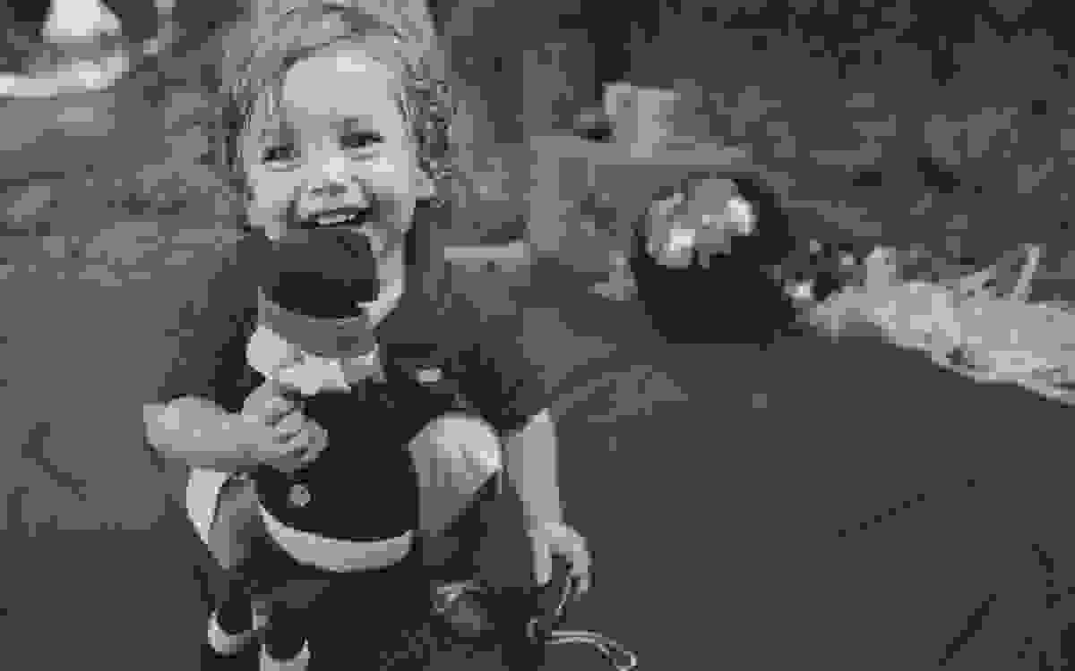 Aline Lelles fez um ensaio fotográfico fora do comum.... Natal na Reserva do Grajáu Rio de Janeiro - RJ