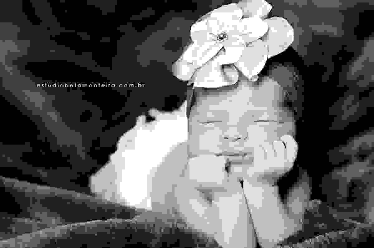 Book fotográfico New Born - Book de fotos - Book New Born - Book de Recem Nascido - Book de Bebê - Estúdio Beto Monteiro - Curitiba