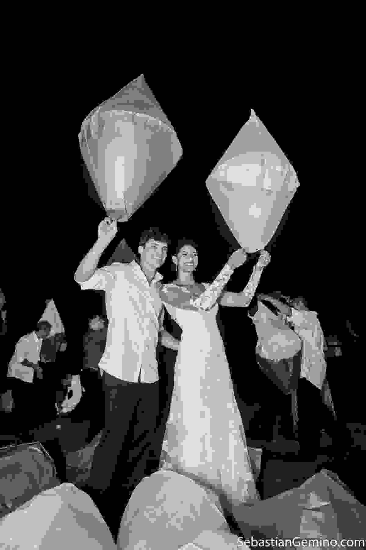 NOIVA COM BALÕES, FESTA CASAMENTO RJ