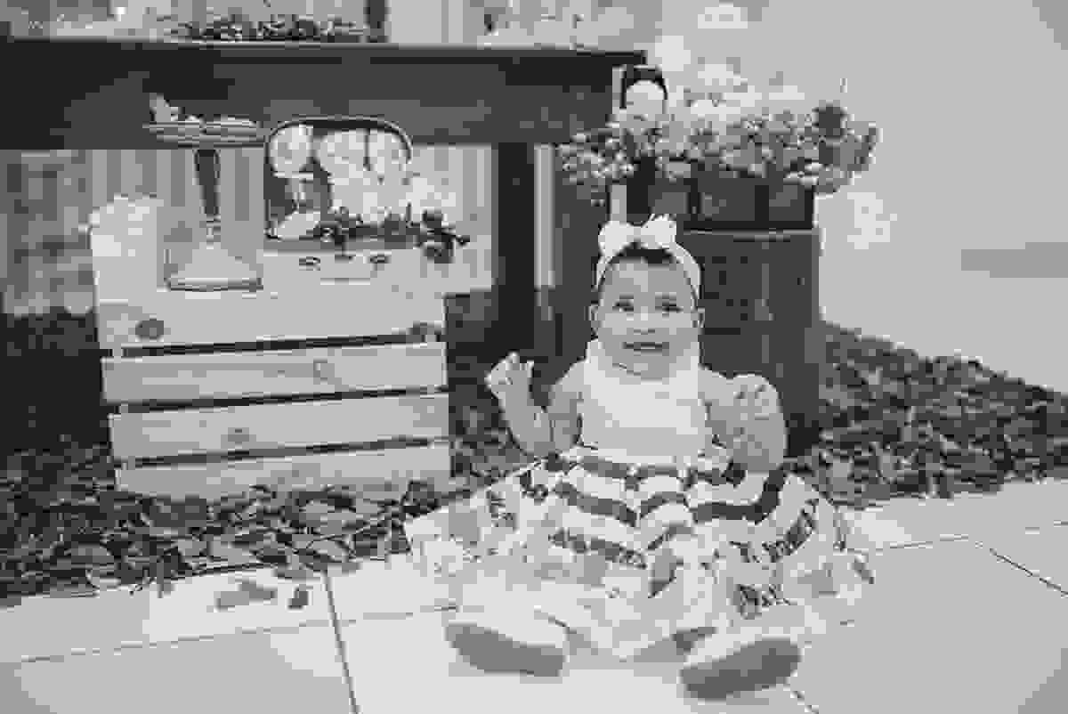 festa que toda mãe sonha, aniversário de 1 ano da filha Laís, no cerimonial Zueira Festas, na Praia da Costa, Tássila Costa fotografia, decoração de Muita Farra, promoção de fotos de aniversár