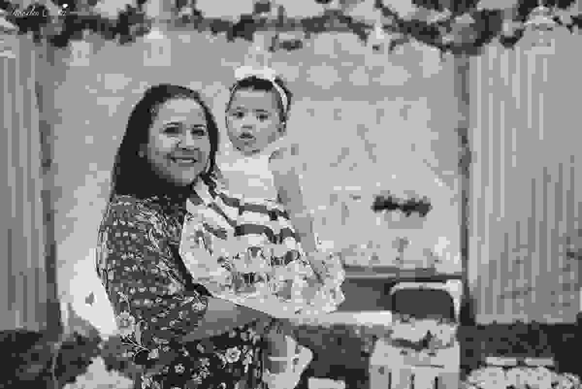 festa que toda mãe sonha, aniversário de 1 ano da filha Laís, no cerimonial Zueira Festas, na Praia da Costa, Tássila Costa fotografia, decoração de Muita Farra, promoção de fotos de aniversár