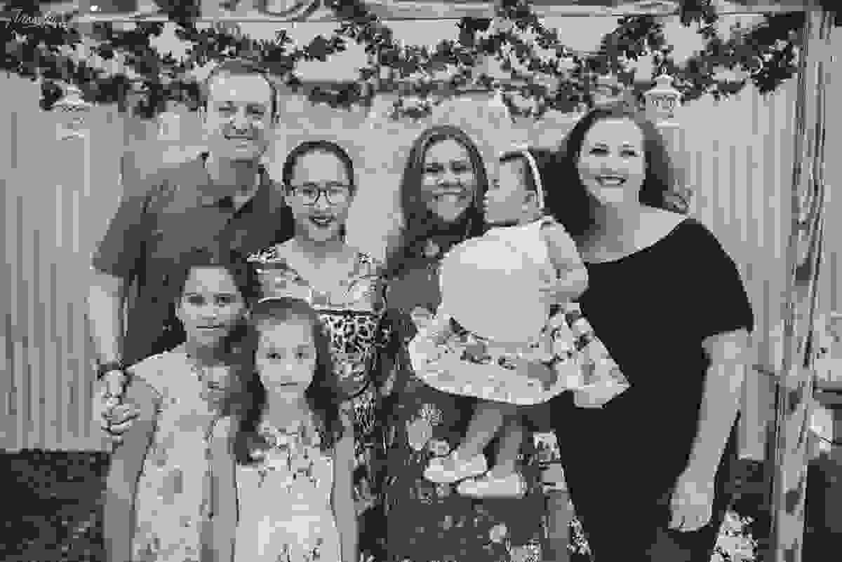 festa que toda mãe sonha, aniversário de 1 ano da filha Laís, no cerimonial Zueira Festas, na Praia da Costa, Tássila Costa fotografia, decoração de Muita Farra, promoção de fotos de aniversár