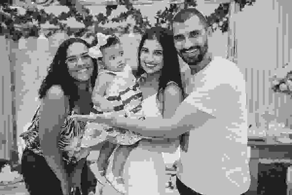 festa que toda mãe sonha, aniversário de 1 ano da filha Laís, no cerimonial Zueira Festas, na Praia da Costa, Tássila Costa fotografia, decoração de Muita Farra, promoção de fotos de aniversár