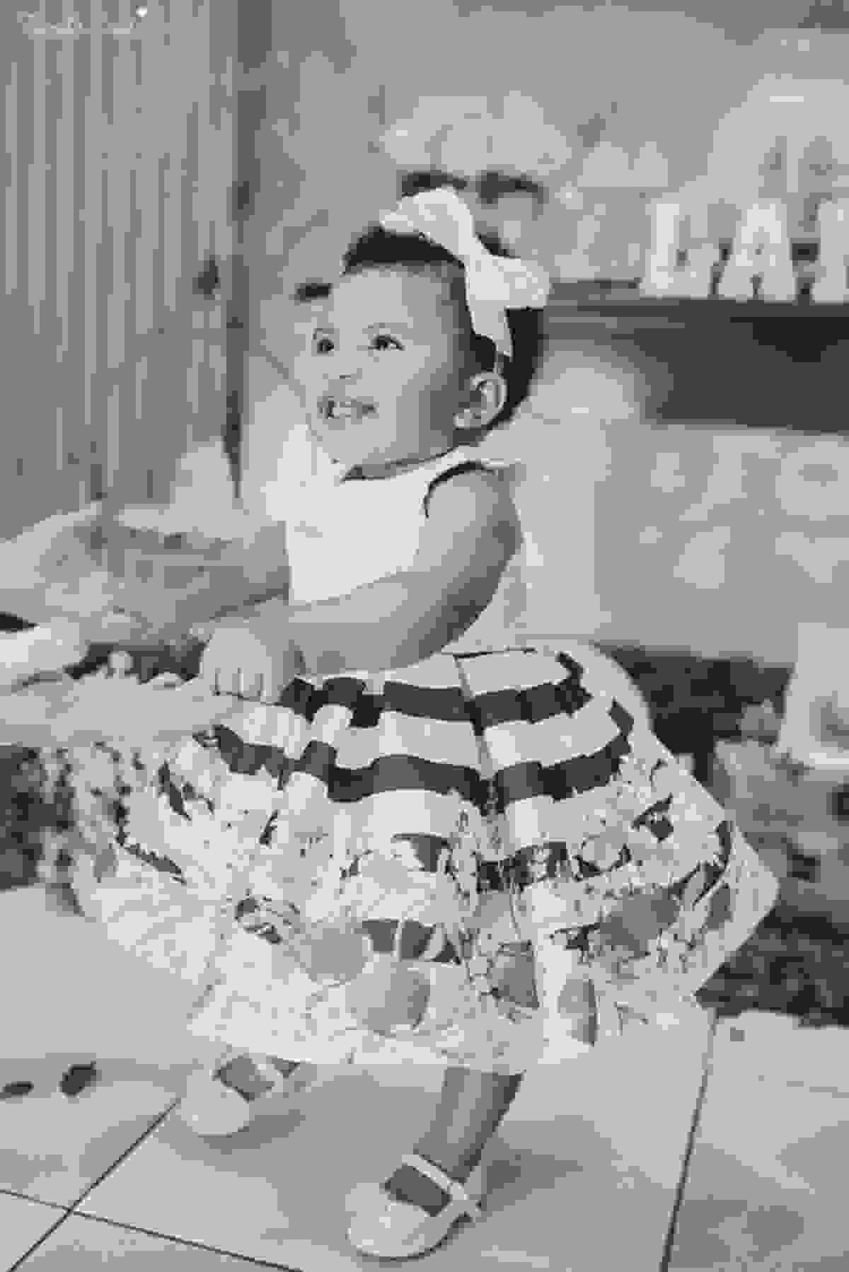 festa que toda mãe sonha, aniversário de 1 ano da filha Laís, no cerimonial Zueira Festas, na Praia da Costa, Tássila Costa fotografia, decoração de Muita Farra, promoção de fotos de aniversár
