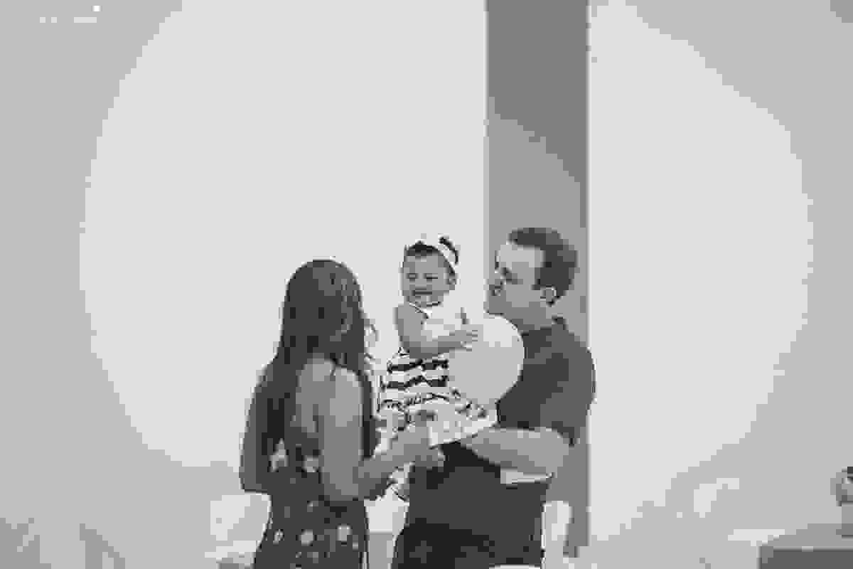 festa que toda mãe sonha, aniversário de 1 ano da filha Laís, no cerimonial Zueira Festas, na Praia da Costa, Tássila Costa fotografia, decoração de Muita Farra, promoção de fotos de aniversár
