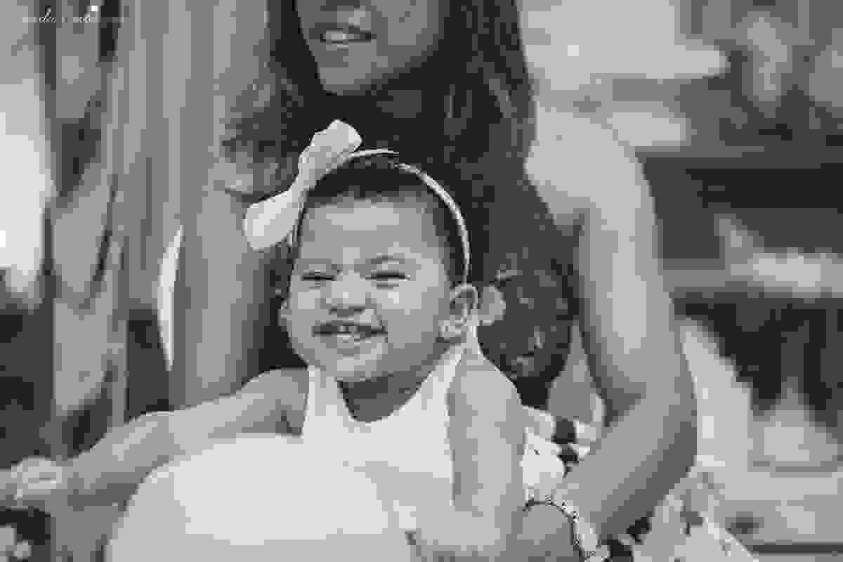 festa que toda mãe sonha, aniversário de 1 ano da filha Laís, no cerimonial Zueira Festas, na Praia da Costa, Tássila Costa fotografia, decoração de Muita Farra, promoção de fotos de aniversár