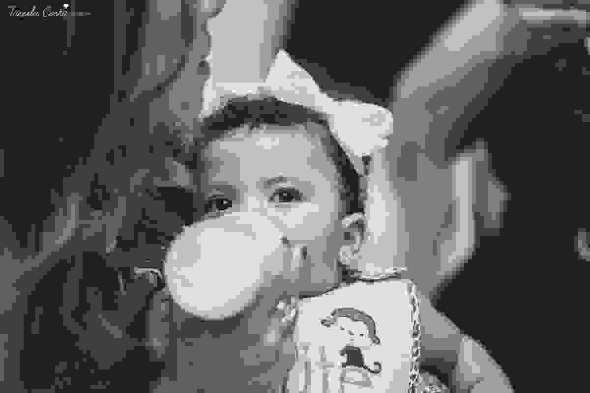 festa que toda mãe sonha, aniversário de 1 ano da filha Laís, no cerimonial Zueira Festas, na Praia da Costa, Tássila Costa fotografia, decoração de Muita Farra, promoção de fotos de aniversár