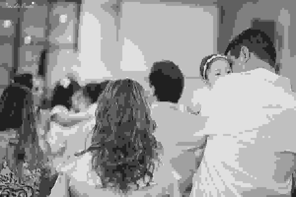 madrinha ama, look de madrinha, fotos inesquecíveis e lindas do batizado, afilhada, maquiagem para batizado, vestido para batizado lindo, decoração para almoço de batizado