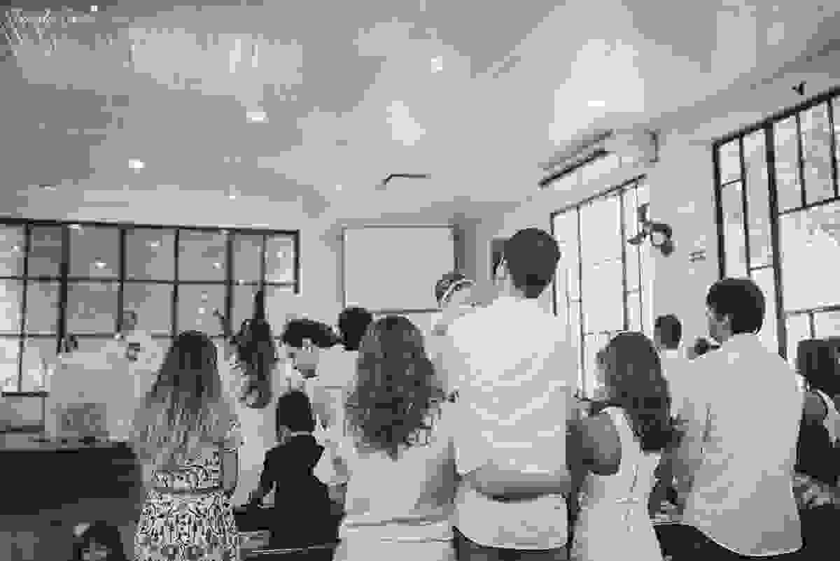 madrinha ama, look de madrinha, fotos inesquecíveis e lindas do batizado, afilhada, maquiagem para batizado, vestido para batizado lindo, decoração para almoço de batizado