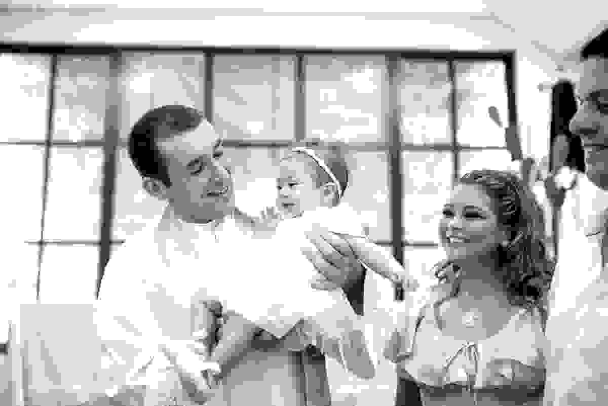 madrinha ama, look de madrinha, fotos inesquecíveis e lindas do batizado, afilhada, maquiagem para batizado, vestido para batizado lindo, decoração para almoço de batizado