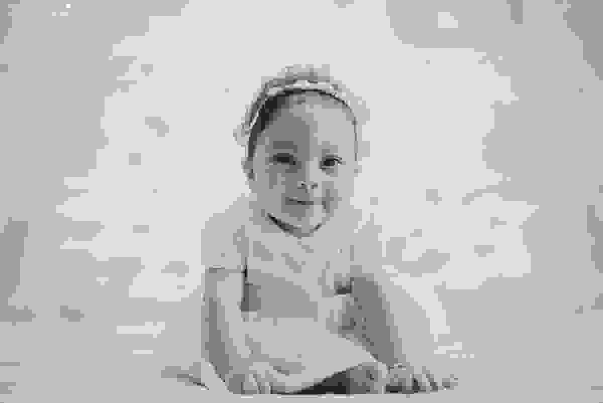 fotografia de batizado em vila velha es, fotos inesquecíveis e lindas do batizado, momento muito importante para toda a família, vestido para batizado lindo, decoração para almoço de batizado