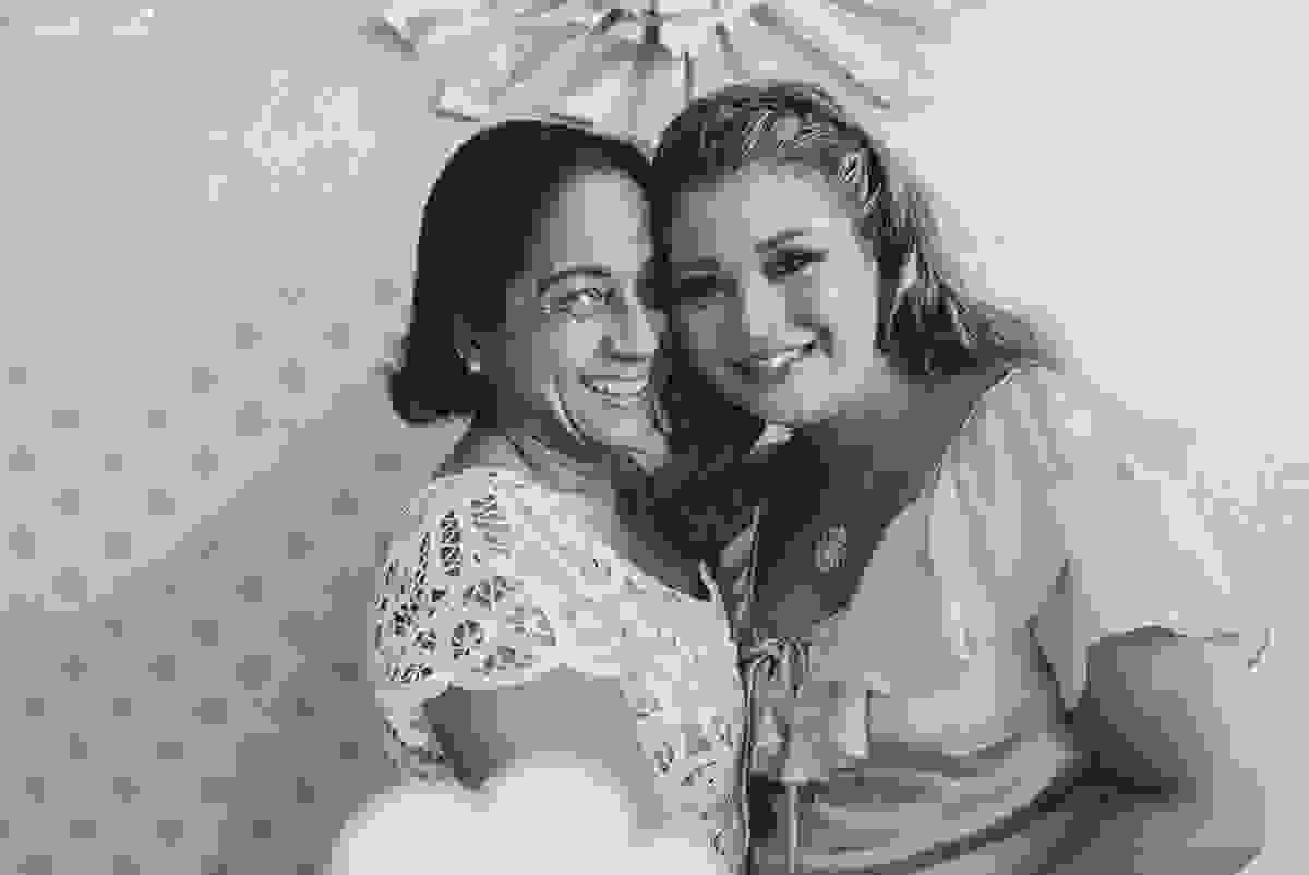 fotografia de batizado em vila velha es, fotos inesquecíveis e lindas do batizado, momento muito importante para toda a família, vestido para batizado lindo, decoração para almoço de batizado