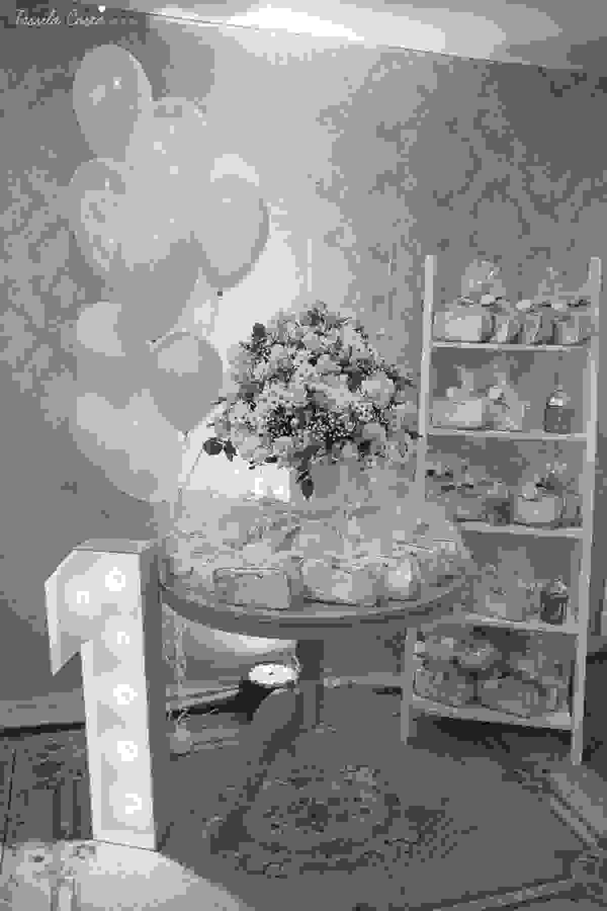 festa no tema carrossel, no cerimonial Lollypop em Vitória ES, fotografia de festa infantil em Vitória, decore by Av Design, bolo lindo da Juliana Marculano