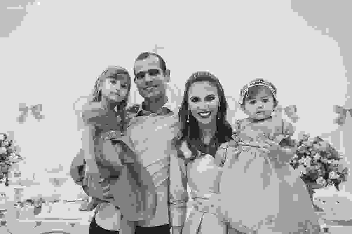 festa no tema carrossel, no cerimonial Lollypop em Vitória ES, fotografia de festa infantil em Vitória, decore by Av Design, bolo lindo da Juliana Marculano