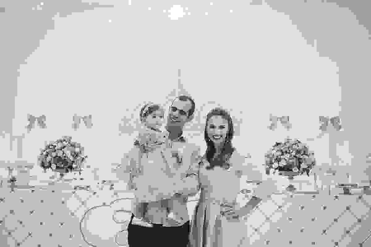 festa no tema carrossel, no cerimonial Lollypop em Vitória ES, fotografia de festa infantil em Vitória, decore by Av Design, bolo lindo da Juliana Marculano