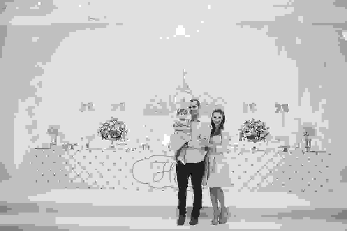 festa no tema carrossel, no cerimonial Lollypop em Vitória ES, fotografia de festa infantil em Vitória, decore by Av Design, bolo lindo da Juliana Marculano