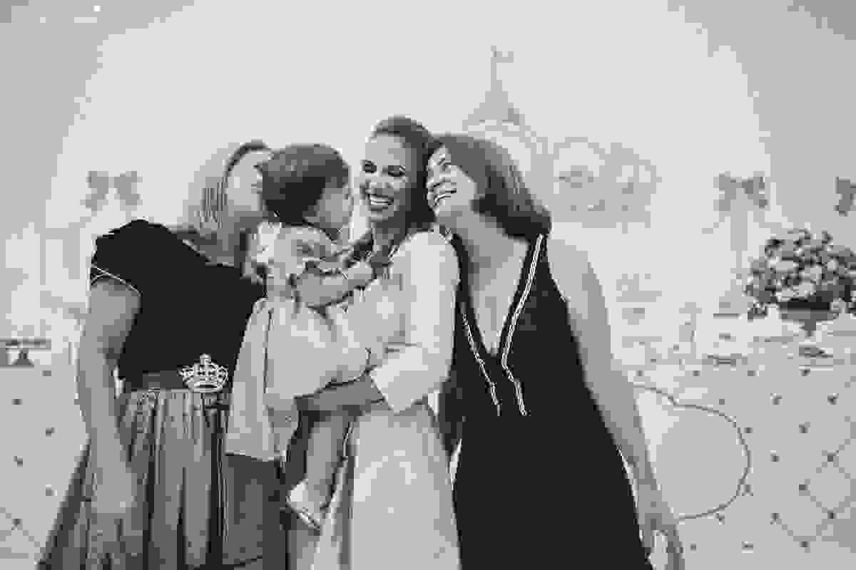 festa no tema carrossel, no cerimonial Lollypop em Vitória ES, fotografia de festa infantil em Vitória, decore by Av Design, bolo lindo da Juliana Marculano