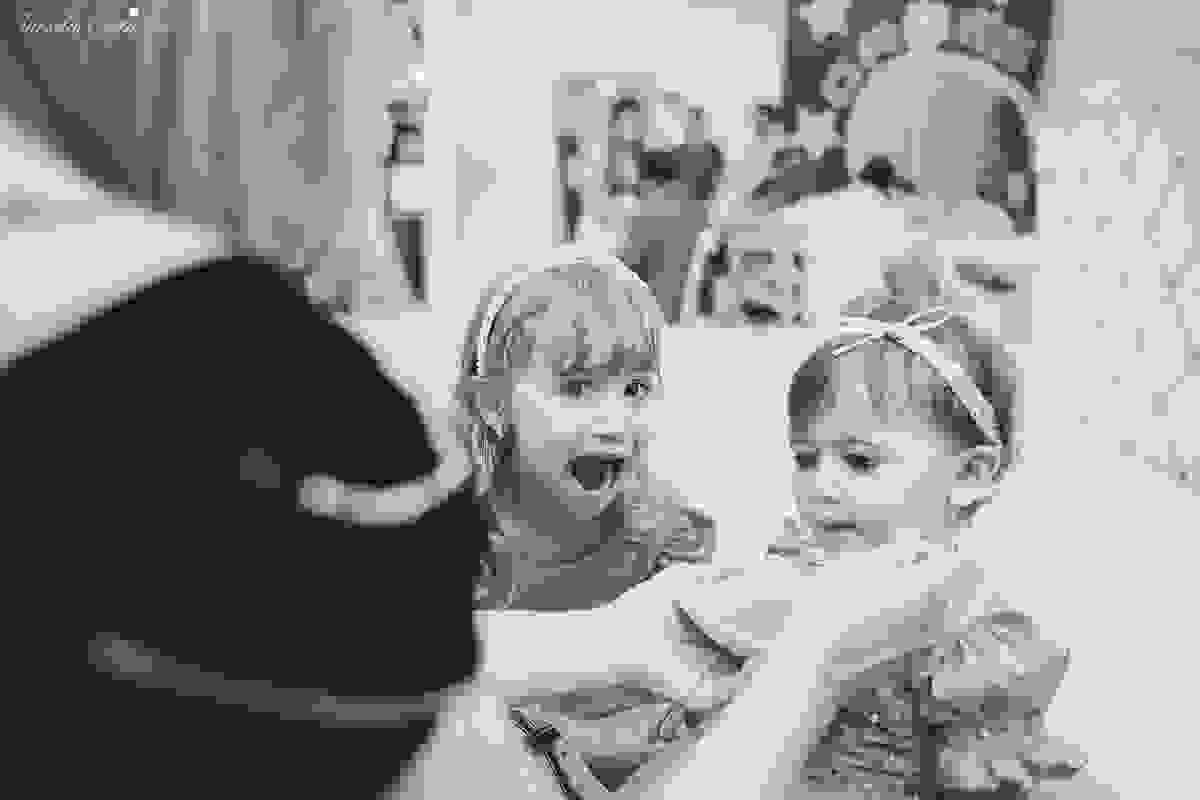 festa no tema carrossel, no cerimonial Lollypop em Vitória ES, fotografia de festa infantil em Vitória, decore by Av Design, bolo lindo da Juliana Marculano