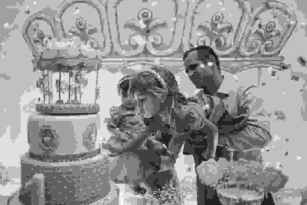 festa no tema carrossel, no cerimonial Lollypop em Vitória ES, fotografia de festa infantil em Vitória, decore by Av Design, bolo lindo da Juliana Marculano