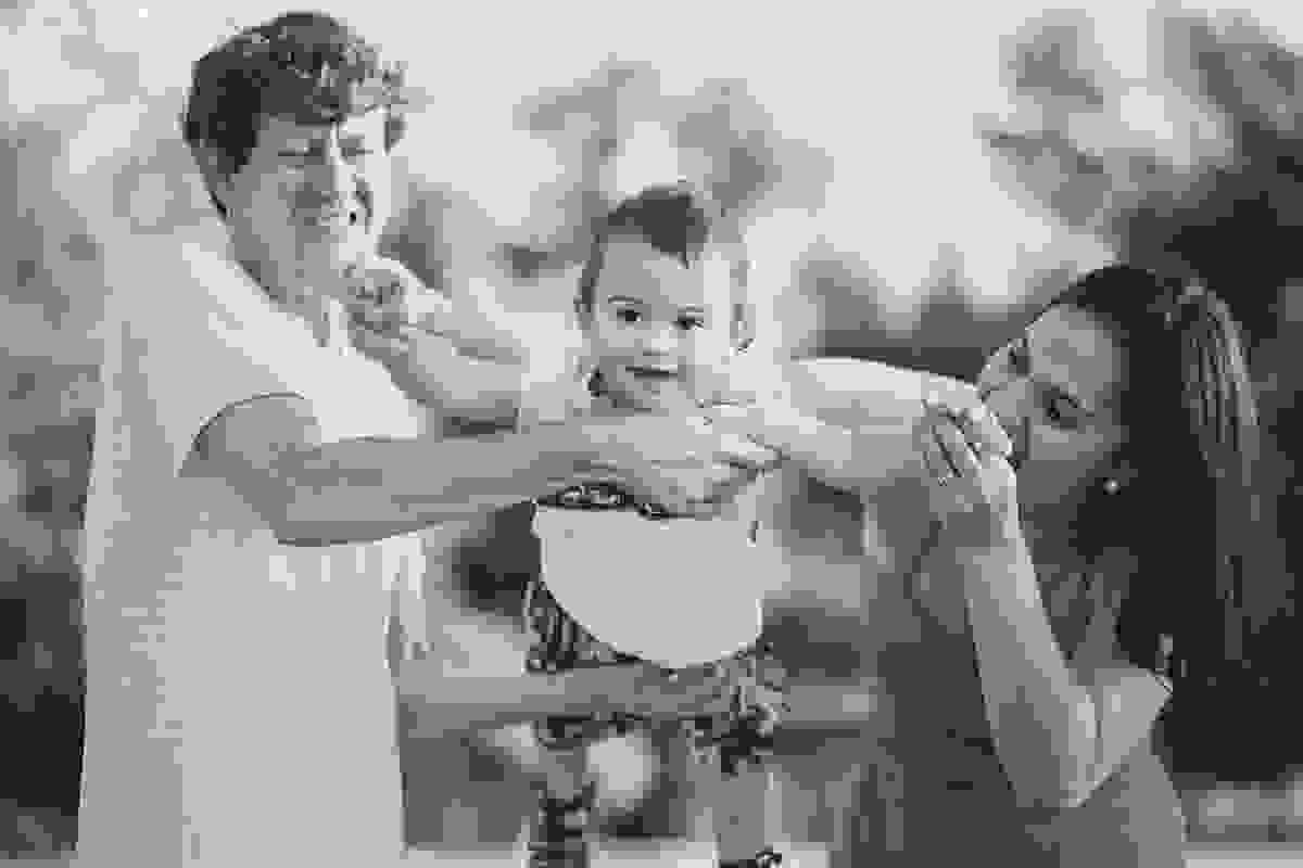 professor favalessa e família, fotografia de família, fotos de pré aniversário, feitas na Ilha do Frade, vitória es, fotógrafo de criança, sessão de fotos, fotos no pôr do sol