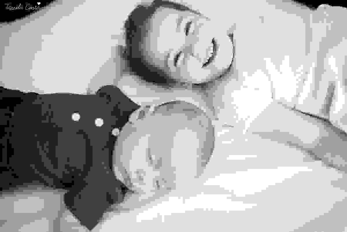 sessão de fotos em casa, do baby Pedro Henrique, fotos do seu acompanhamento trimestral, em vitória es, fotos lifestyle, família querida, fotos com tássila costa