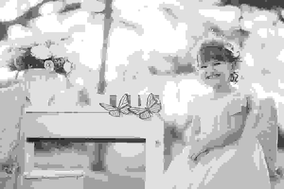 ensaio de 2 anos da Alice, na Ilha do Frade, com luz natural, fotos espontâneas em família, cenário lindo de Alice no País das Maravilhas, fotos da Tássila Monteiro Costa