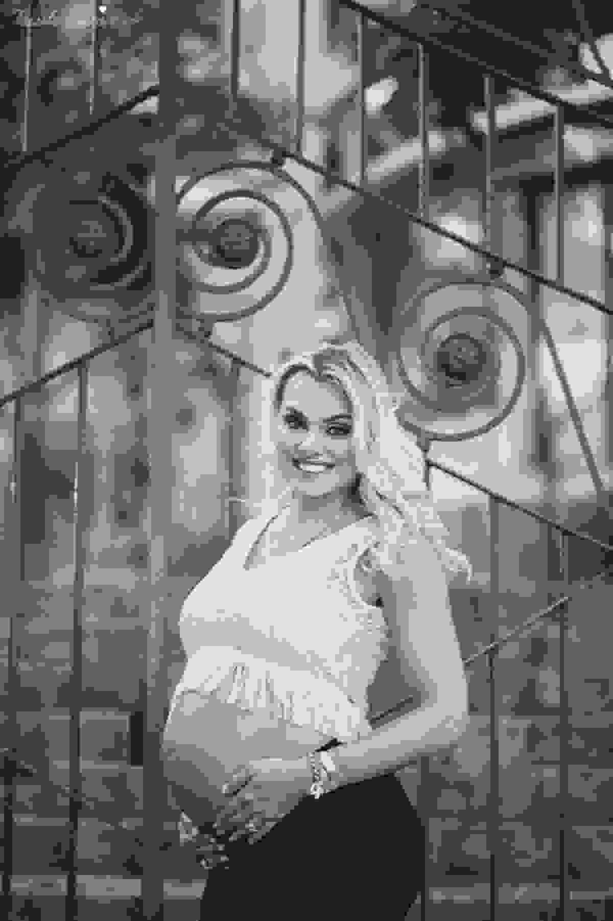 irmãs que engravidaram juntas, fazem ensaio fotográfico juntas, emocionante, em Vitória ES, local escolhido para as fotos foi a Ilha do Frade, lugar lindo para fotos de gestante em Vitória es
