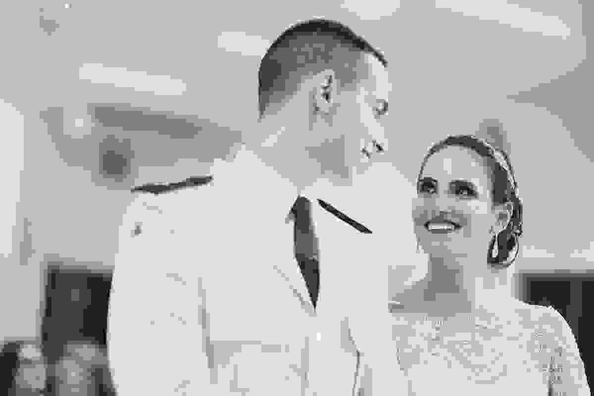 fotos de casamento realizado em Guarapari, litoral do Espírito Santo, sítio dos sonhos para fazer festa de casamento em Guarapari, noivos lindos e apaixonados, fotografia de casamento vitória es