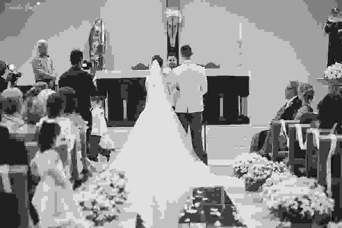 fotos de casamento realizado em Guarapari, litoral do Espírito Santo, sítio dos sonhos para fazer festa de casamento em Guarapari, noivos lindos e apaixonados, fotografia de casamento vitória es