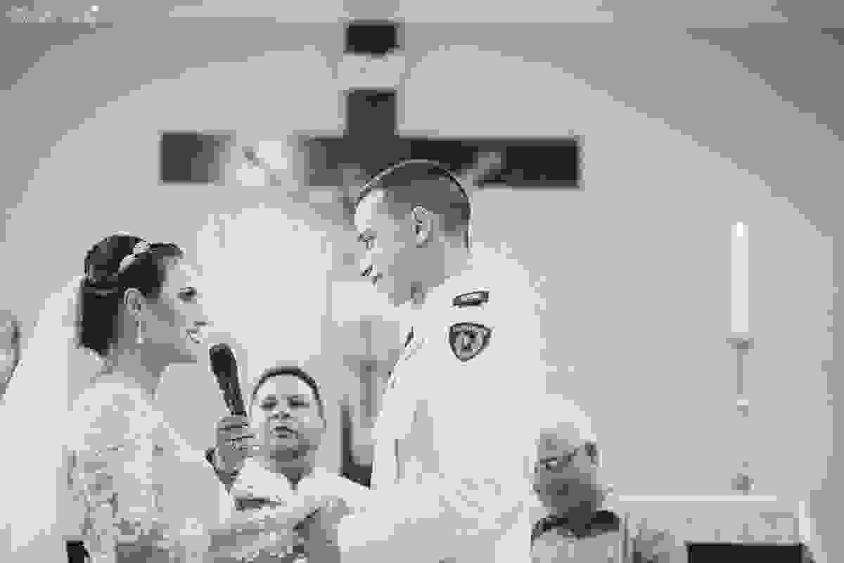 fotos de casamento realizado em Guarapari, litoral do Espírito Santo, sítio dos sonhos para fazer festa de casamento em Guarapari, noivos lindos e apaixonados, fotografia de casamento vitória es