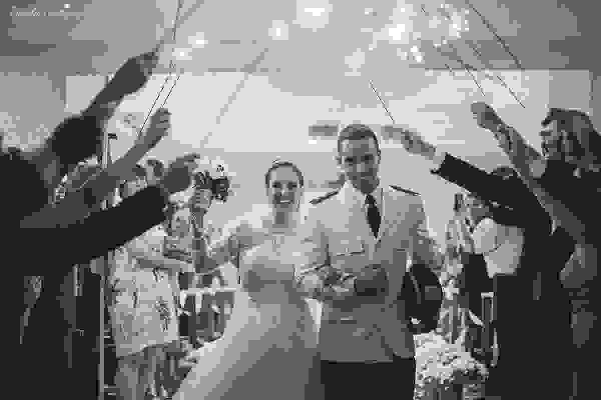 fotos de casamento realizado em Guarapari, litoral do Espírito Santo, sítio dos sonhos para fazer festa de casamento em Guarapari, noivos lindos e apaixonados, fotografia de casamento vitória es