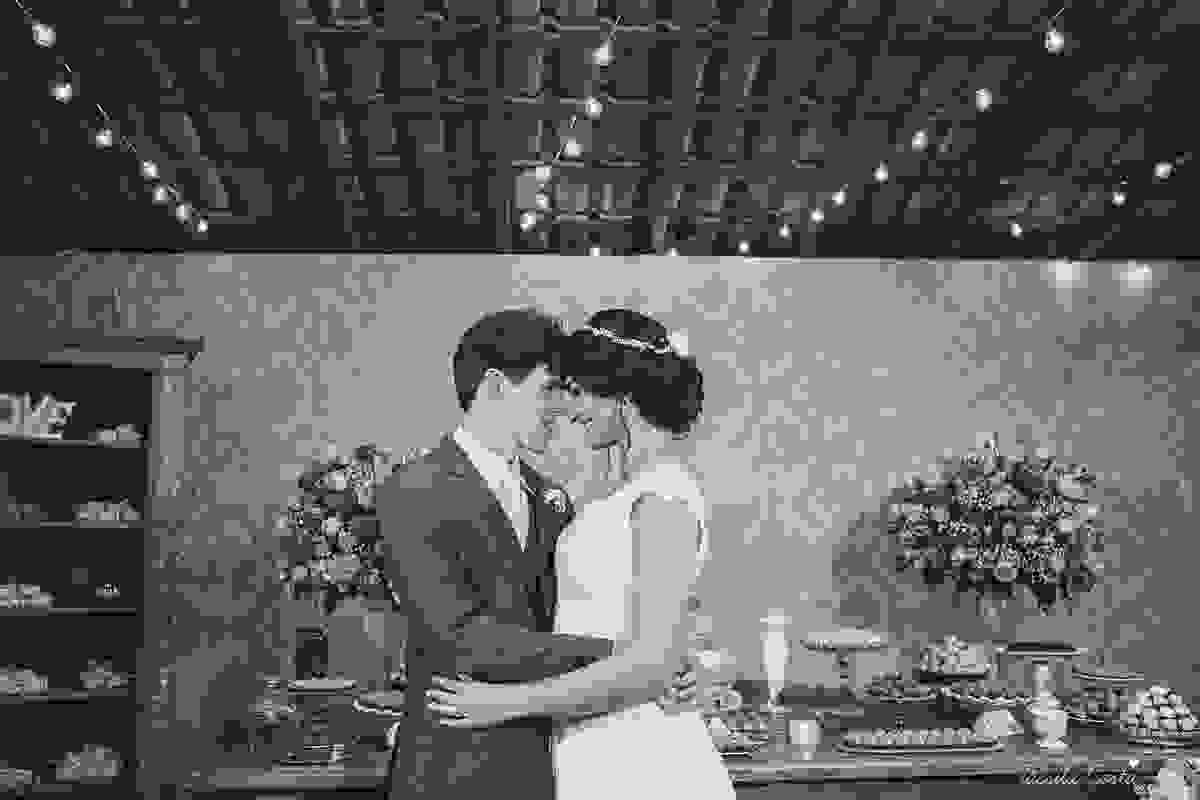 fotos de inspiração para casamento na praia, durante o dia, em Serra ES, Manguinhos, fotos de casamento dos sonhos na praia, Mayara e Allan, casamento durante a luz do dia, fotos de casamento na praia