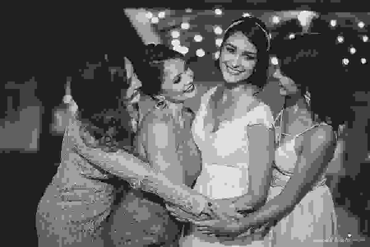fotos de inspiração para casamento na praia, durante o dia, em Serra ES, Manguinhos, fotos de casamento dos sonhos na praia, Mayara e Allan, casamento durante a luz do dia, fotos de casamento na praia