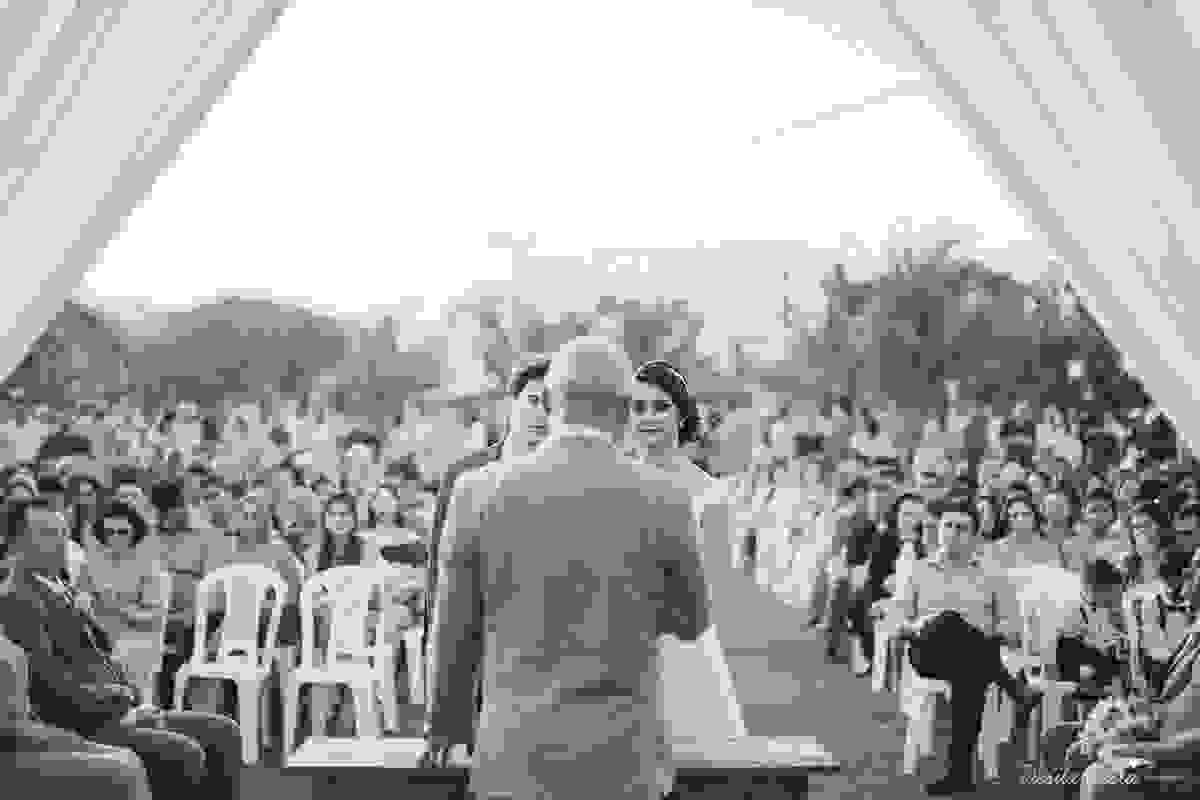 fotos de inspiração para casamento na praia, durante o dia, em Serra ES, Manguinhos, fotos de casamento dos sonhos na praia, Mayara e Allan, casamento durante a luz do dia, fotos de casamento na praia