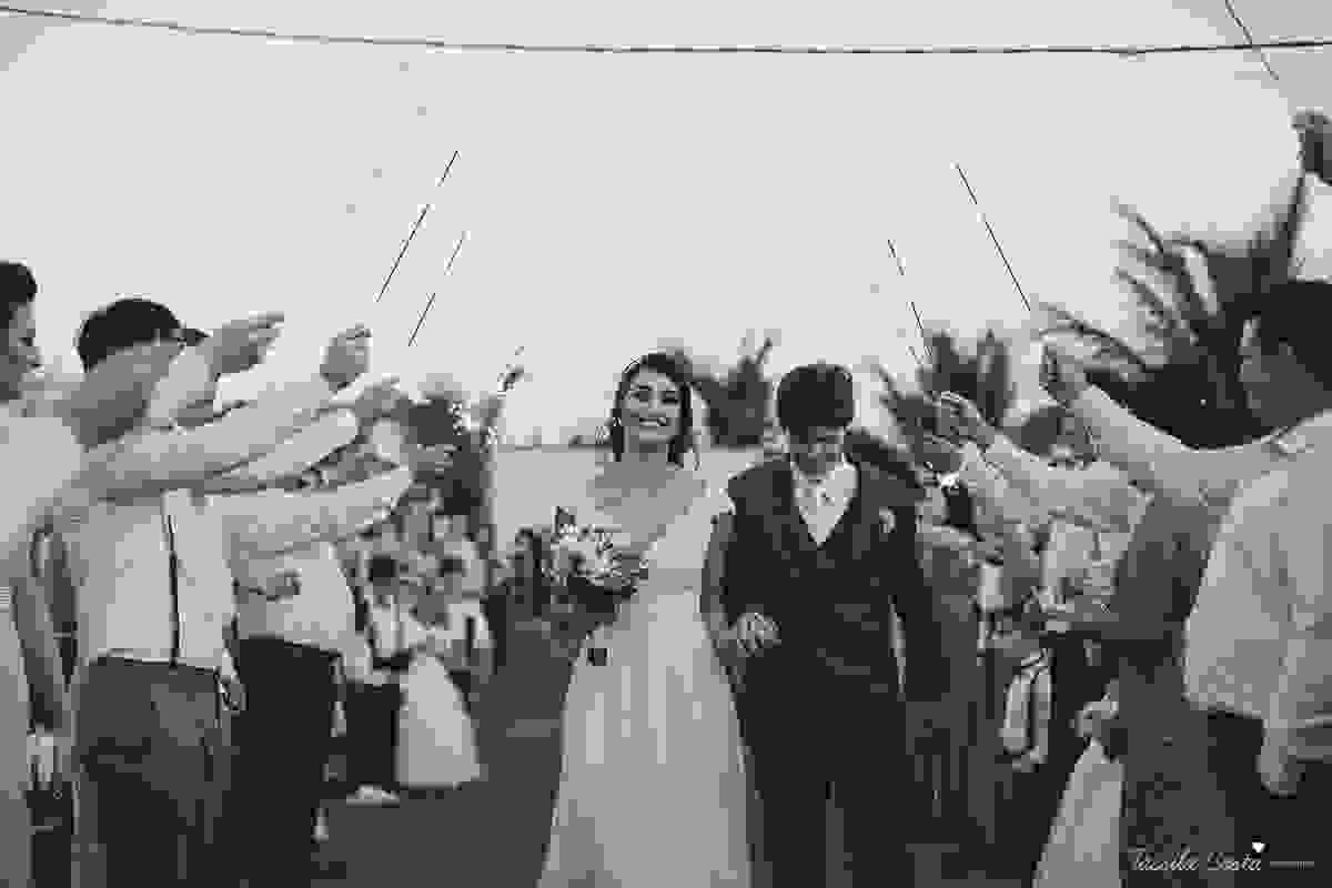 fotos de inspiração para casamento na praia, durante o dia, em Serra ES, Manguinhos, fotos de casamento dos sonhos na praia, Mayara e Allan, casamento durante a luz do dia, fotos de casamento na praia