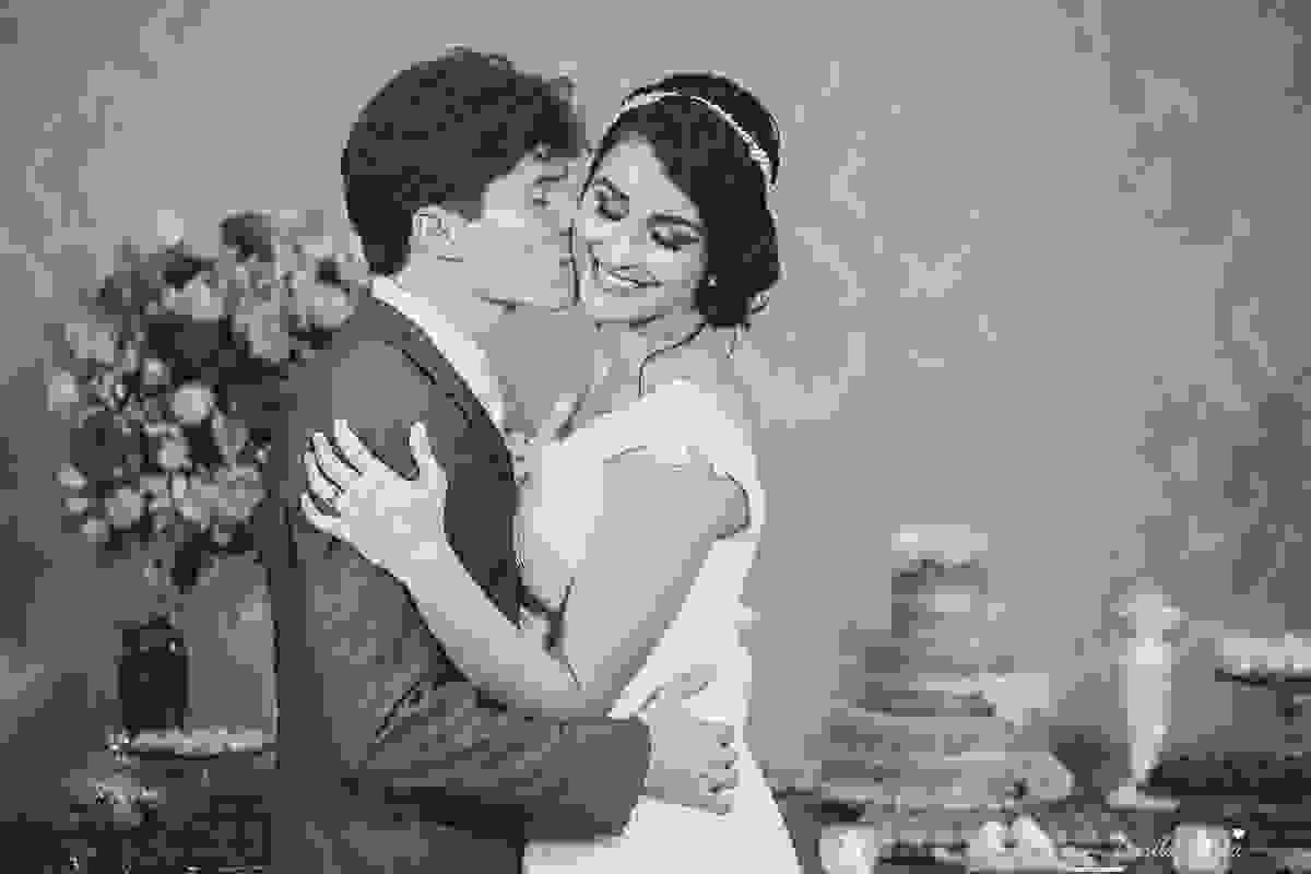 fotos de inspiração para casamento na praia, durante o dia, em Serra ES, Manguinhos, fotos de casamento dos sonhos na praia, Mayara e Allan, casamento durante a luz do dia, fotos de casamento na praia