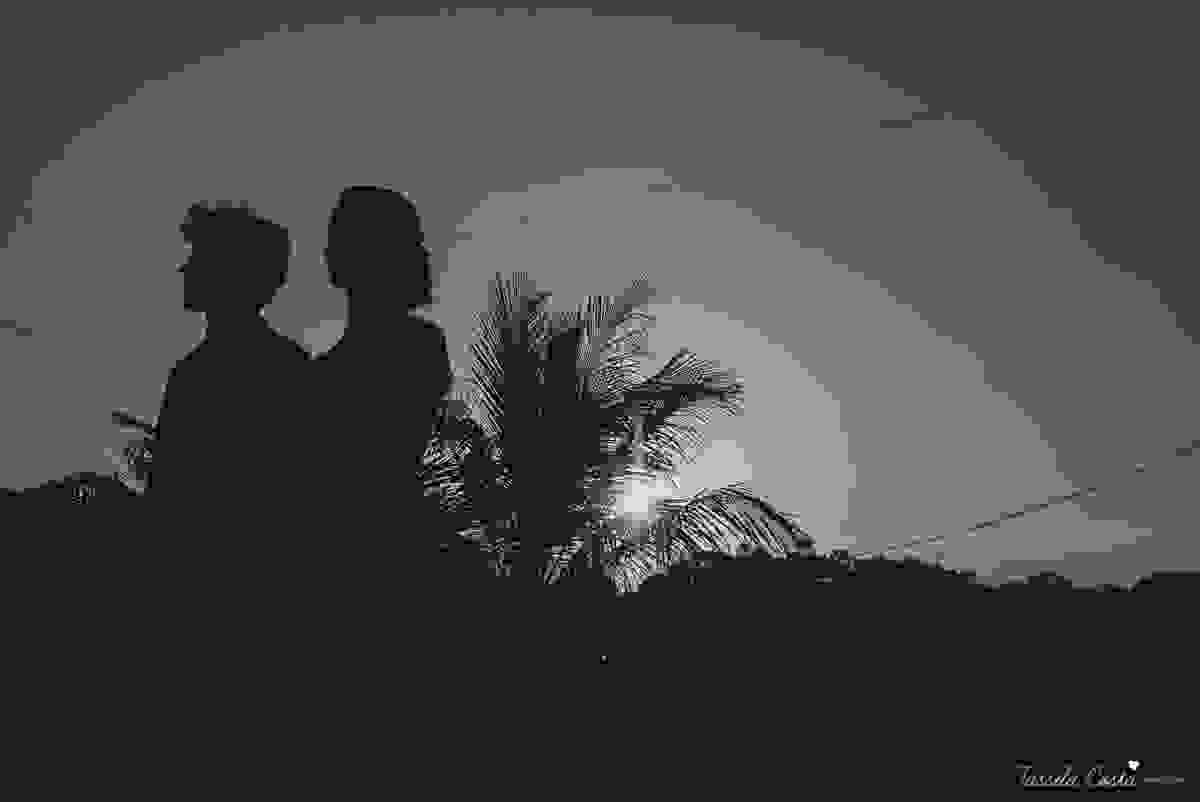 fotos de inspiração para casamento na praia, durante o dia, em Serra ES, Manguinhos, fotos de casamento dos sonhos na praia, Mayara e Allan, casamento durante a luz do dia, fotos de casamento na praia
