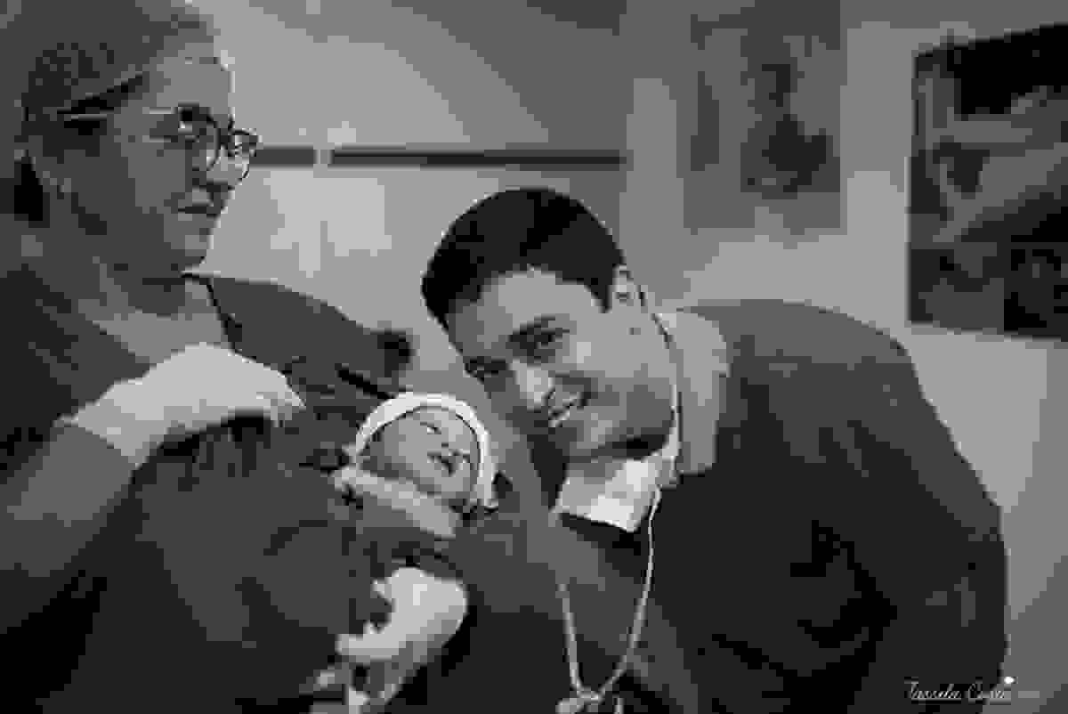fotos de maternidade, maternidade santa úrsula em vitória ES, fotografia de parto, tássila costa, mãe de menina, fotos de família