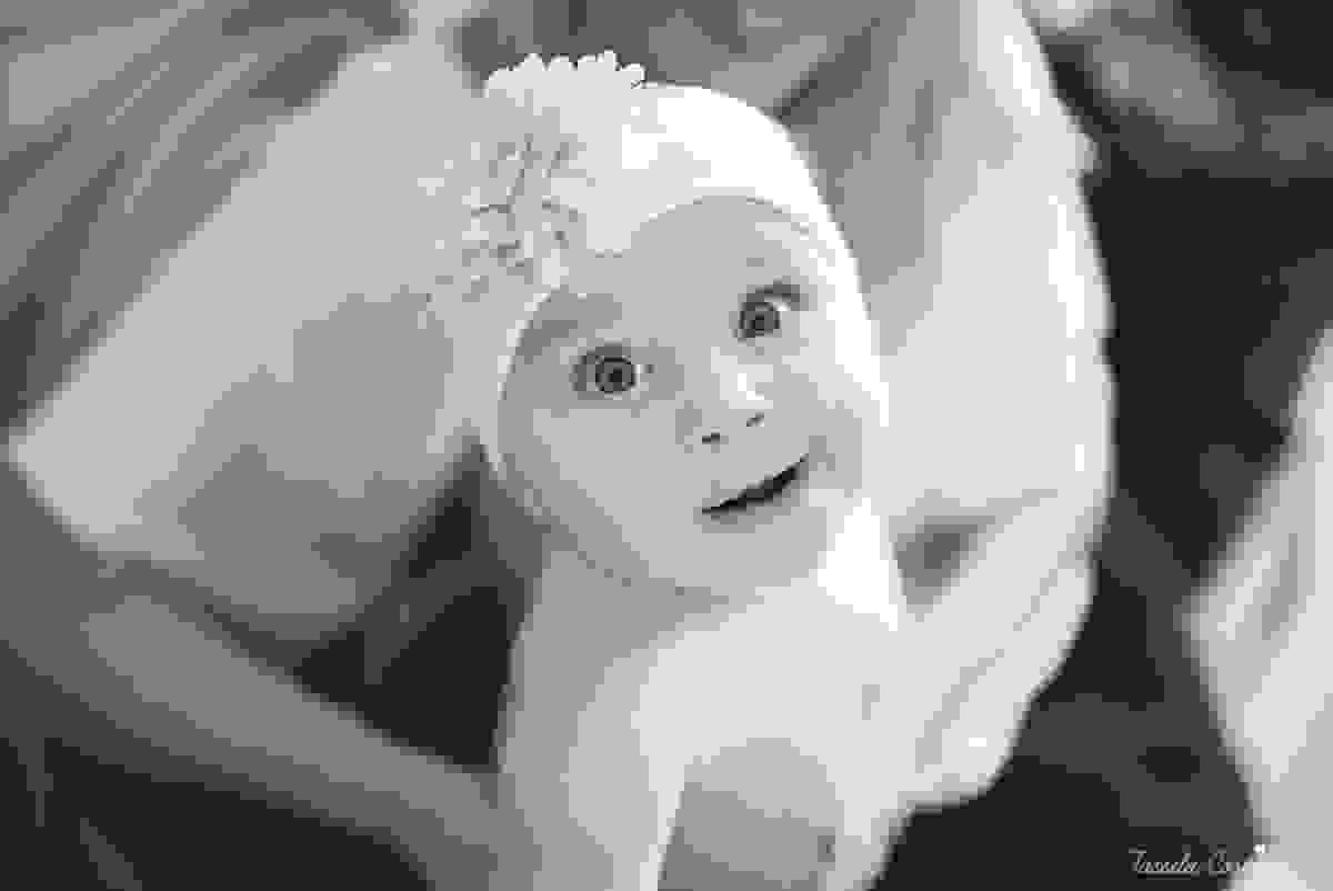 fotos de família em casa, em vitória es, fotografia de bebê em casa em vix, fotos para recordação, álbum de fotografia, bebê linda, poses de bebê recém nascido, bebê linda, fotos na cama